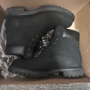 Black Timberlands